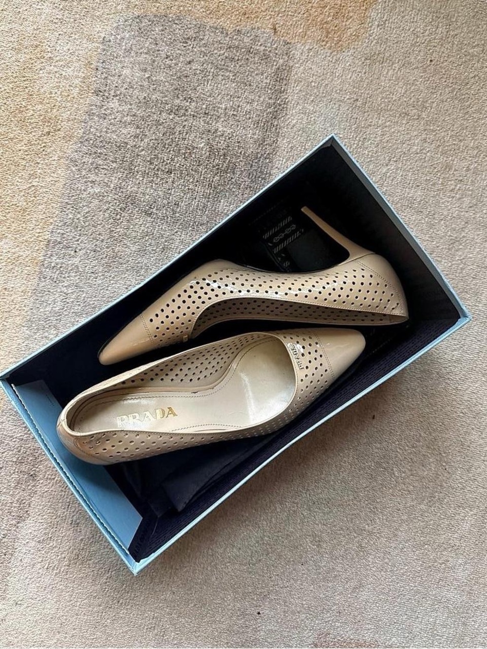 PRADA Women's Nude Perforated Pointed-Toe Heels size 7.5 US - Picture 6 of 8